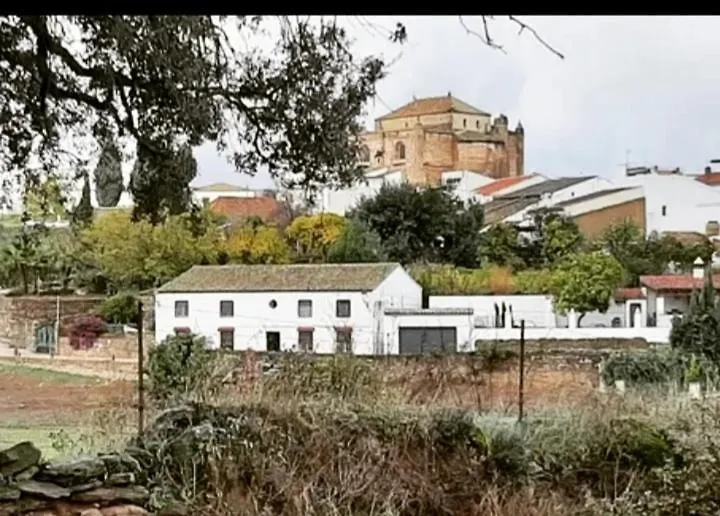 בית הארחה קזאיה דה לה סיירה 	Casa El Azahin בית כפרי